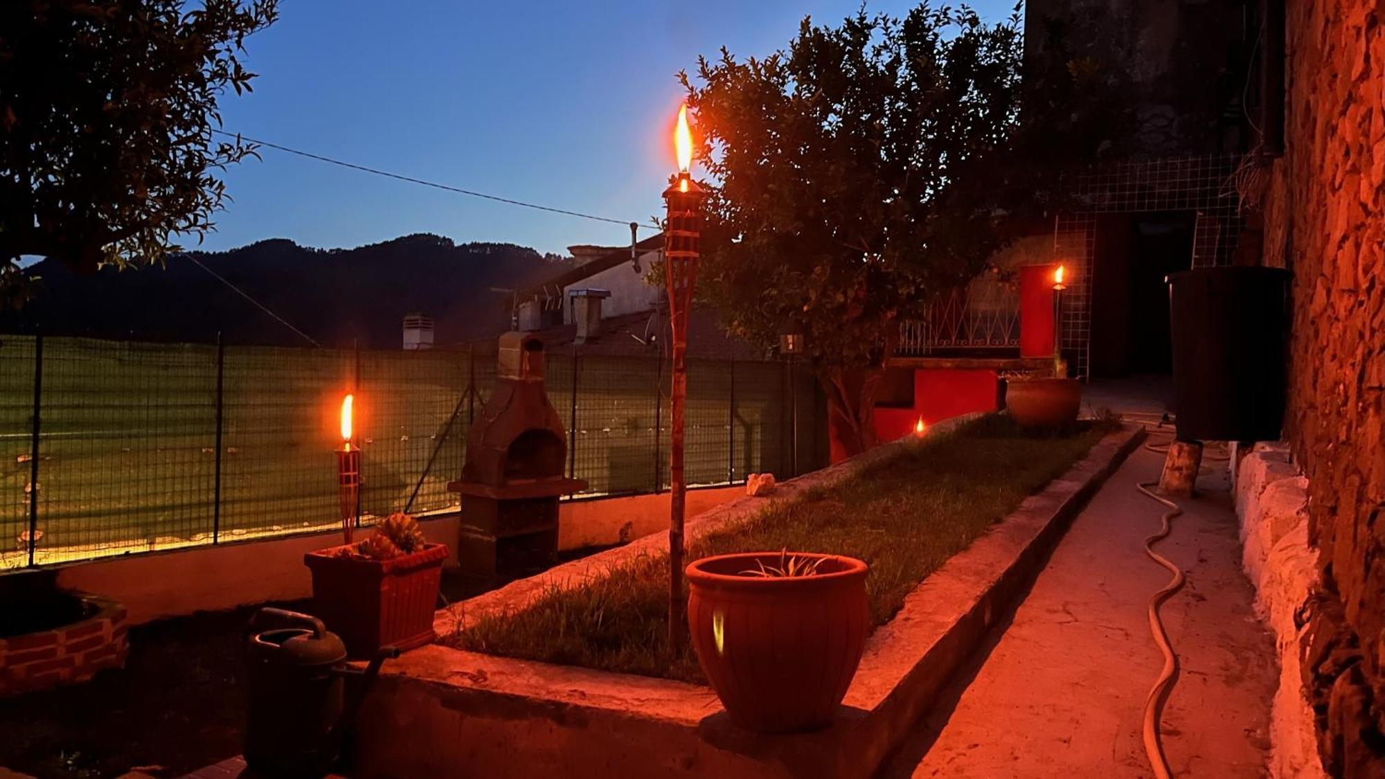 Red House Villa Tivegna Luaran gambar
