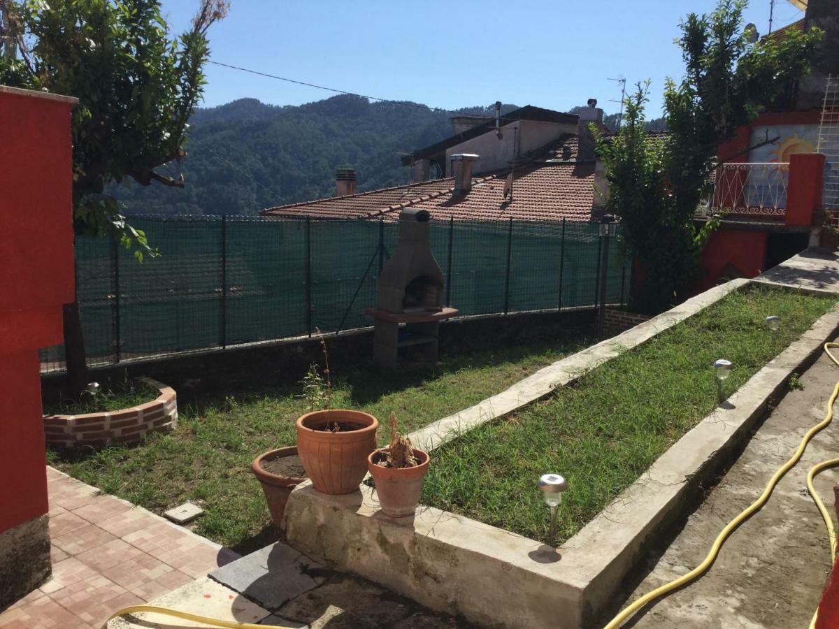Red House Villa Tivegna Luaran gambar