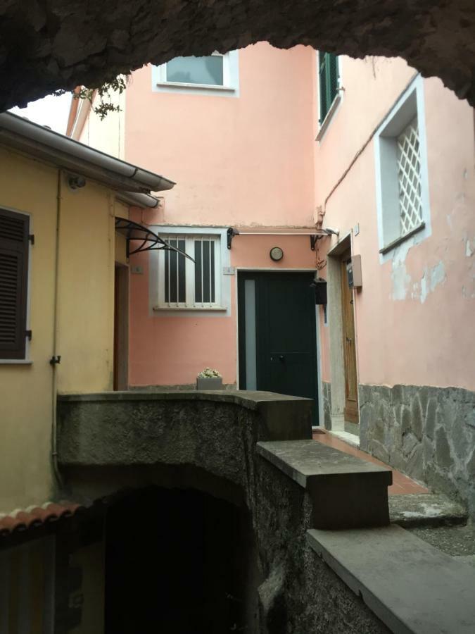 Red House Villa Tivegna Luaran gambar